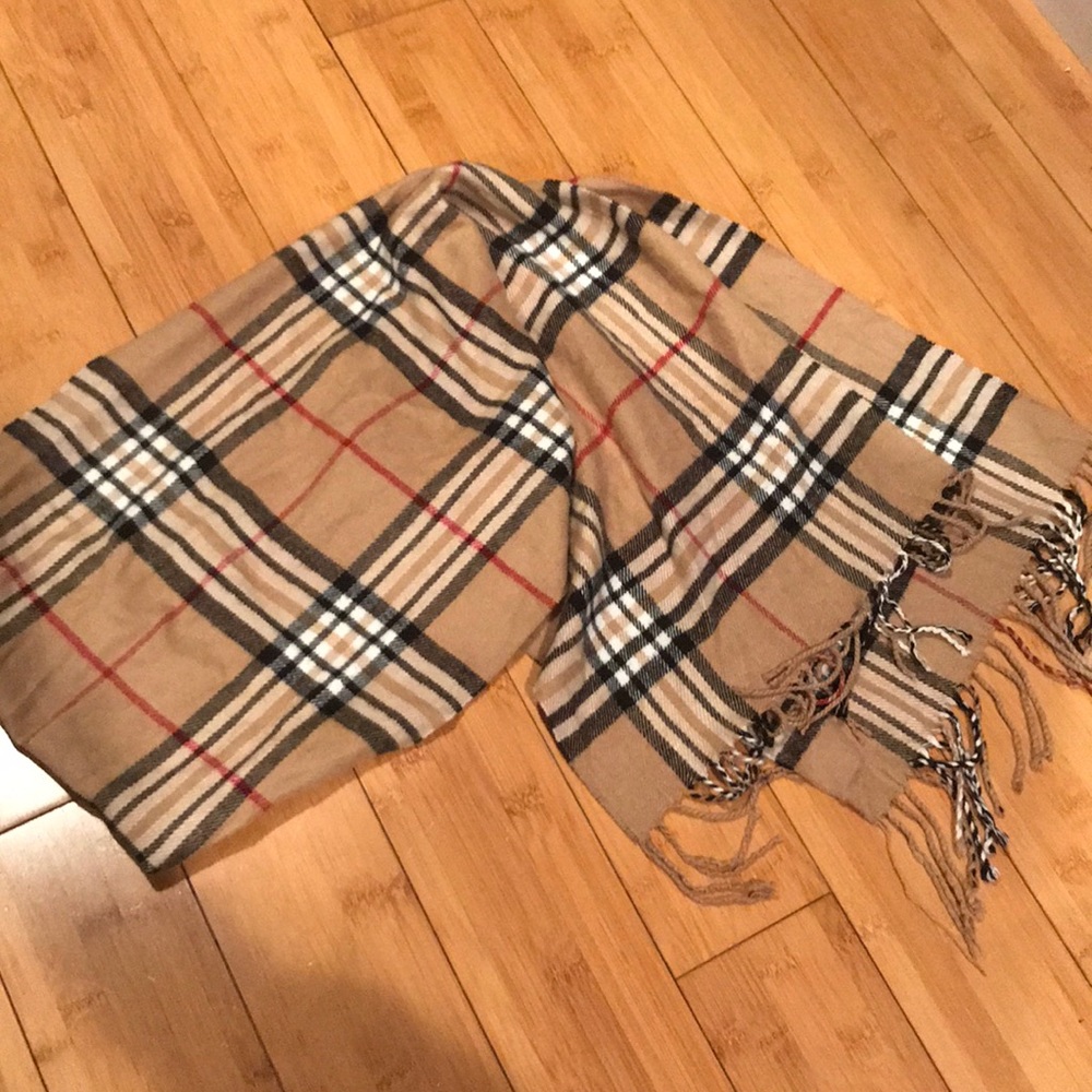 Plaid scarf